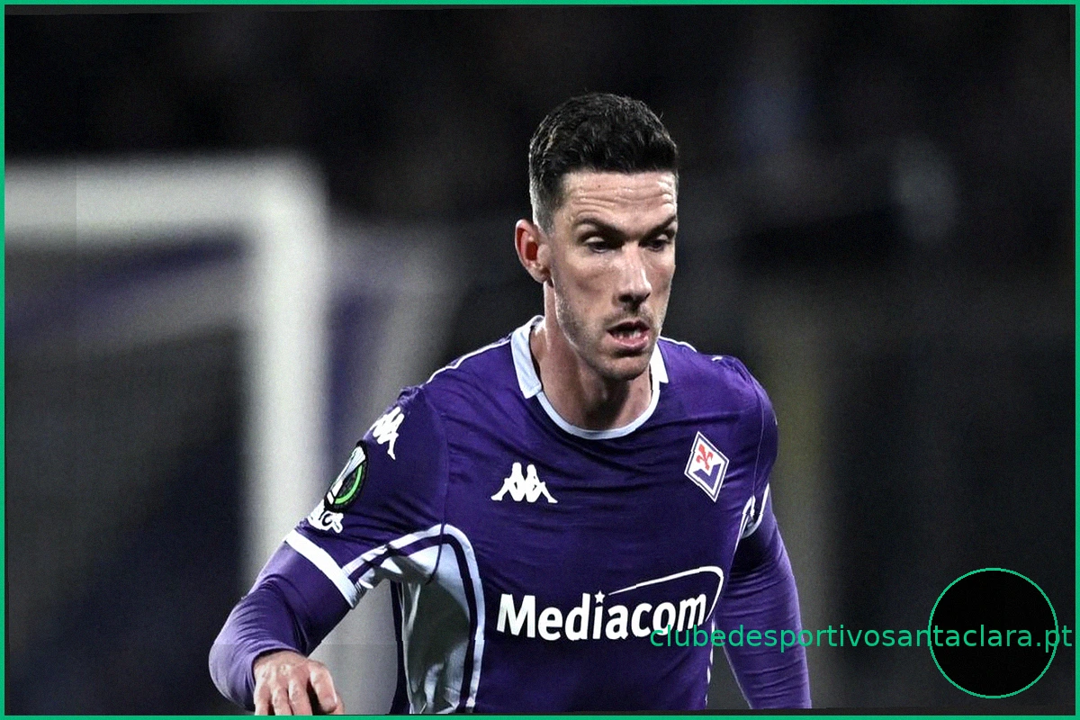 Infortúnio para Gosens: Sofre lesão em amistoso na sua segunda partida pelo Schalke 04