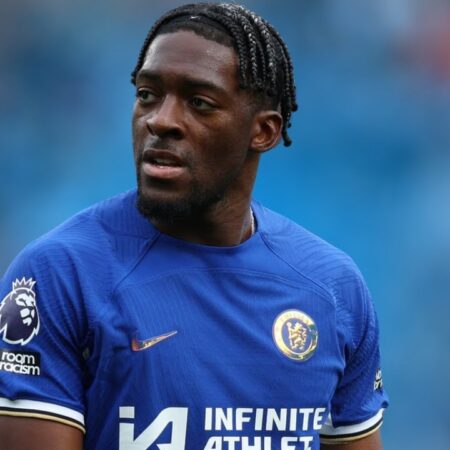 Futuro de Axel Disasi: Interesse de Al-Ahli e Newcastle