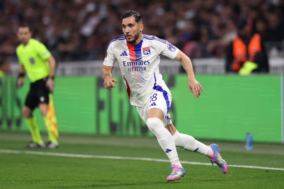 Preview Manchester City Prepara Proposta por Rayan Cherki do Lyon