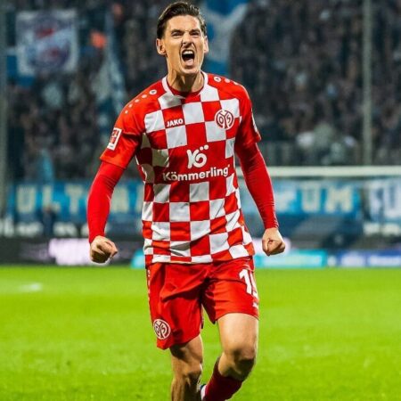 Mercado: Rennes de olho em Anthony Caci do Mainz