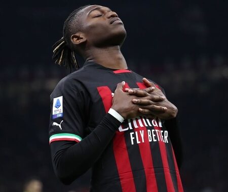 Rafael Leão, alvo dos próprios adeptos e do Bayern Munique