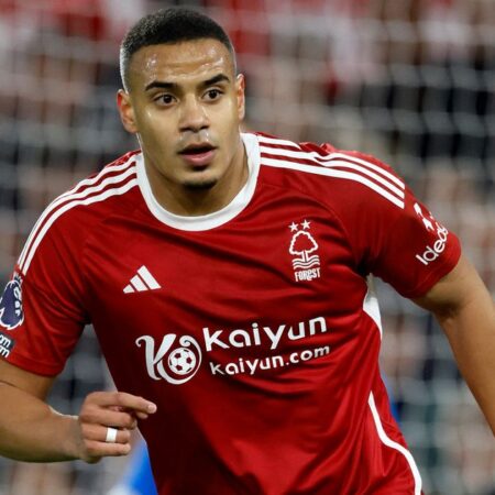 Nottingham Forest: Acordo para vender jogador com salário de £40k semanais