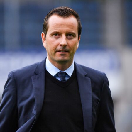 Julien Stéphan confirmado como novo treinador do Queens Park Rangers