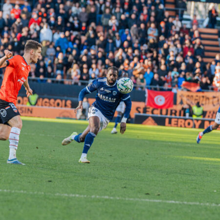 Paris FC perto de acordo por Nhoa Sangui do Reims