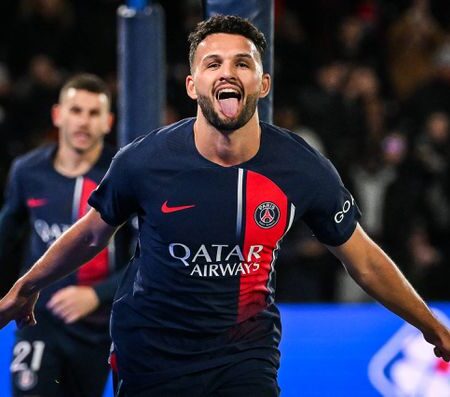 Extremo com 15 golos pretendido pelo PSG não descarta juntar-se ao Tottenham