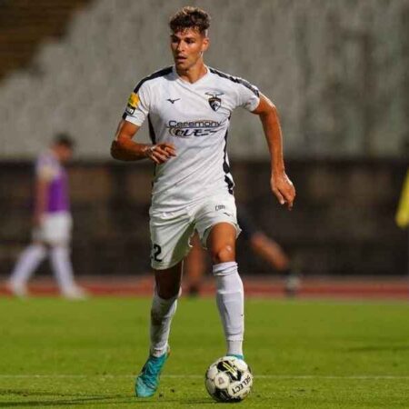 Filipe Relvas deixa Vitória SC e reforça AEK Atenas