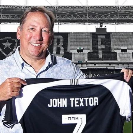 John Textor Deixa Presidência do Lyon e Aponta a “Próximo Clube em Inglaterra”