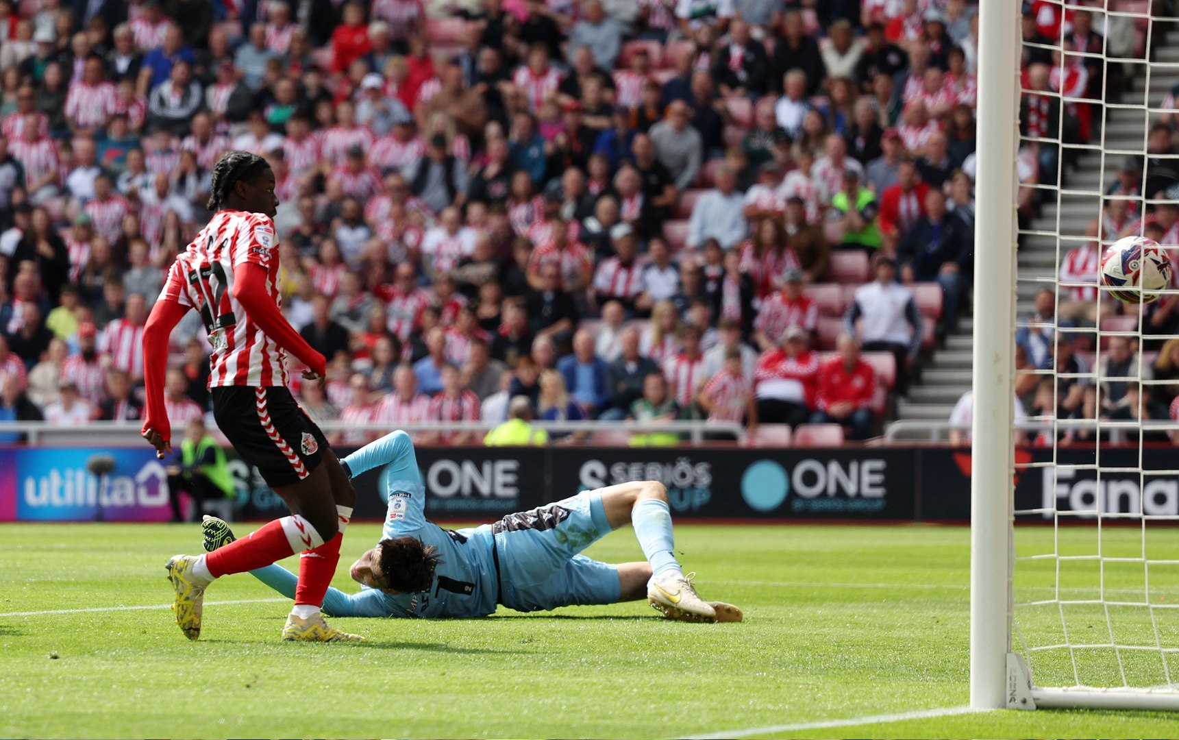 Preview Le Bris impulsiona contratação: Sunderland na corrida por ex-craque “impressionante” do Arsenal