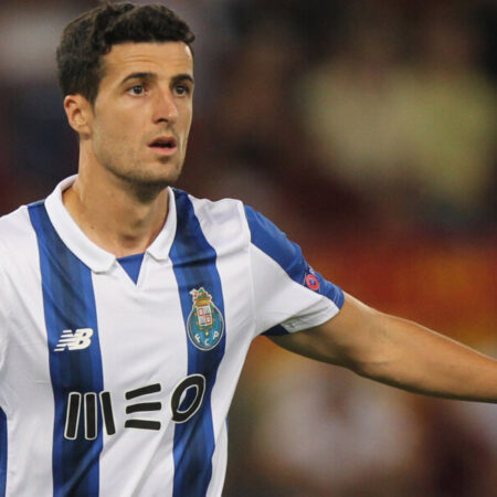 Iván Marcano deixa o FC Porto após 10 temporadas