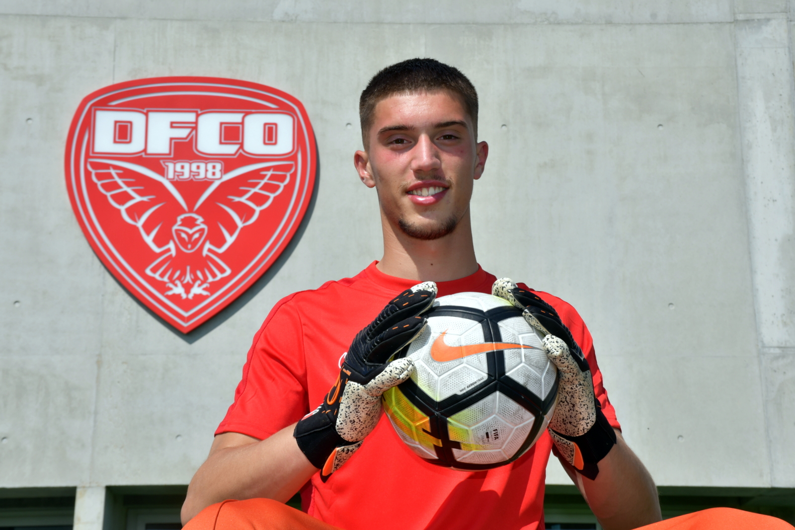 Preview RC Lens Garante Contratação do Guarda-Redes Robin Risser