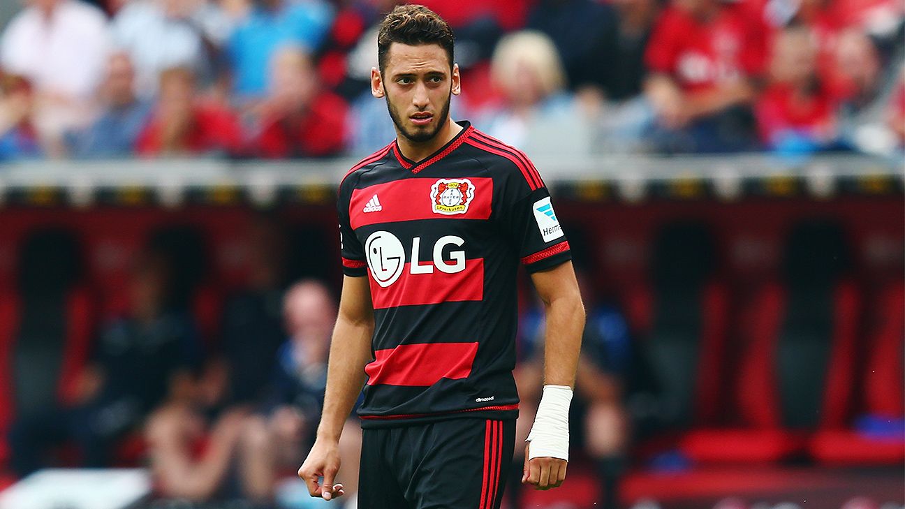 Preview Man Utd contacta agentes de Çalhanoğlu, médio considerado ‘o melhor na sua posição no mundo’