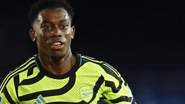 Preview Khayon Edwards Reforça o Estoril-Praia