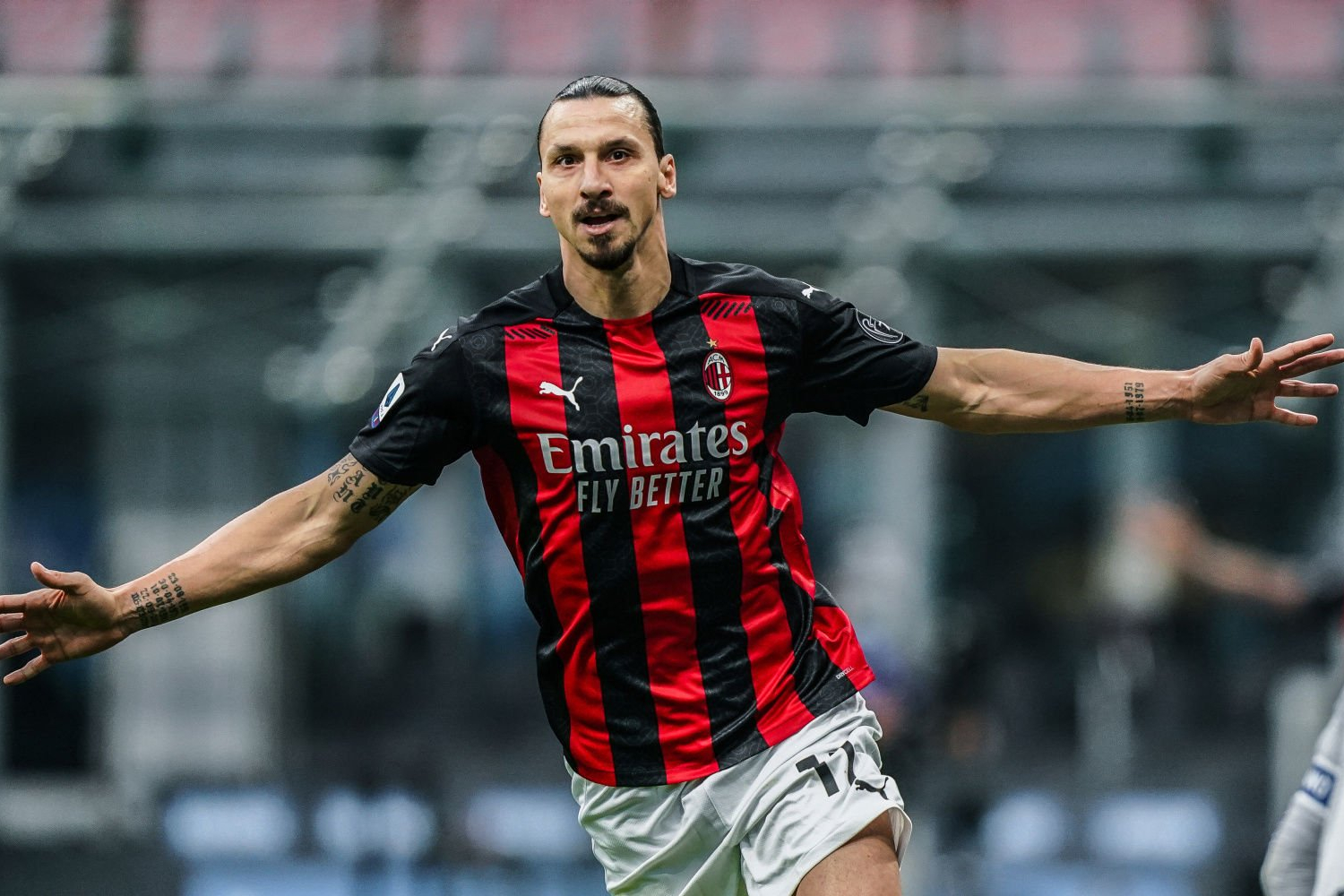 Preview Ibrahimović já não é o centro do universo Milan. Na conferência estava apenas Tare