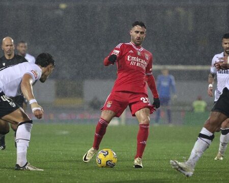 Benfica sonda Jorge Cuenca e pondera avançar por central do Fulham