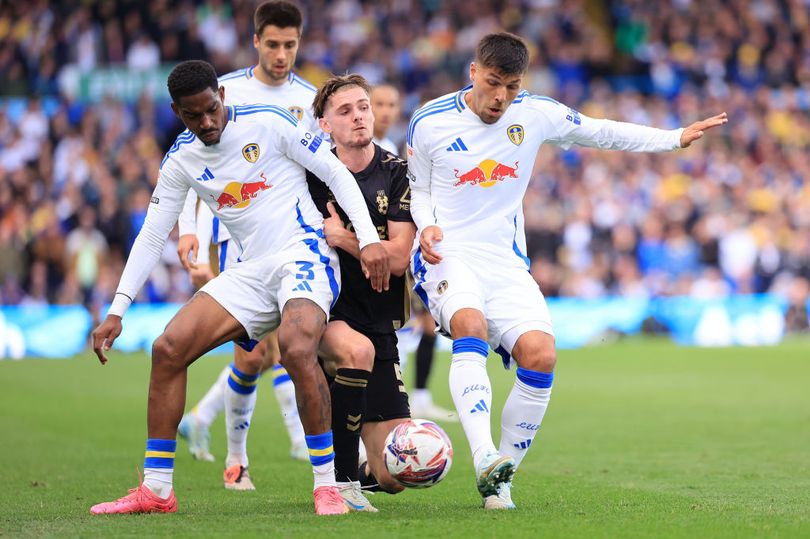 Preview Leeds United avança negociações por guarda-redes de £17m, considerado “um dos melhores da Europa”