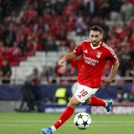 Kökçü praticamente certo no Besiktas. Turcos queriam outro jogador do Benfica mas Rui Costa disse ‘não’