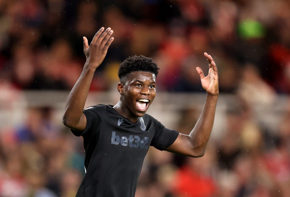 Preview Lille rivaliza com Aston Villa na corrida por Sol Sidibé do Stoke City