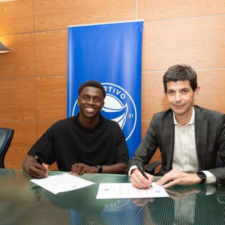 Tomás Mendes Chega ao Alverca por Empréstimo