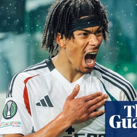 Estrasburgo De Olho em Maxi Oyedele do Legia Varsóvia