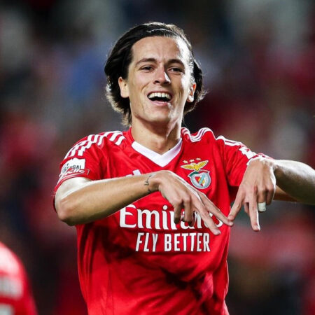 Benfica diz adeus a Álvaro Carreras com agradecimento