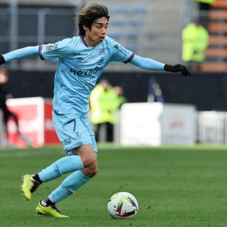 Interesse Crescente por Junya Ito: Clubes Italianos na Disputa Após o Rebaixamento do Reims