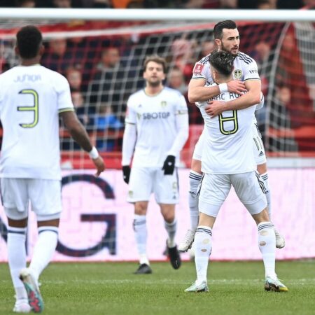 A busca do Leeds por um talento “explosivo” de £30M para substituir Harrison