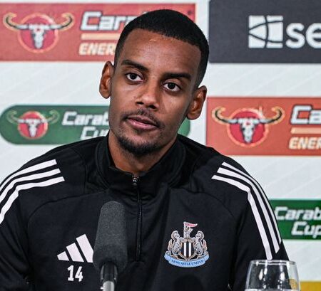 Arsenal garante Viktor Gyokeres, mas Alexander Isak prioriza Liverpool