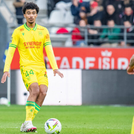 Nathan Zézé do Nantes a Caminho do Neom SC na Arábia Saudita