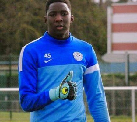 Lorient Contrata Guarda-Redes Bingourou Kamara