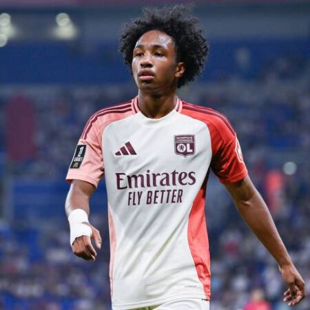 Everton avança em negociações para a contratação de Malick Fofana do Lyon