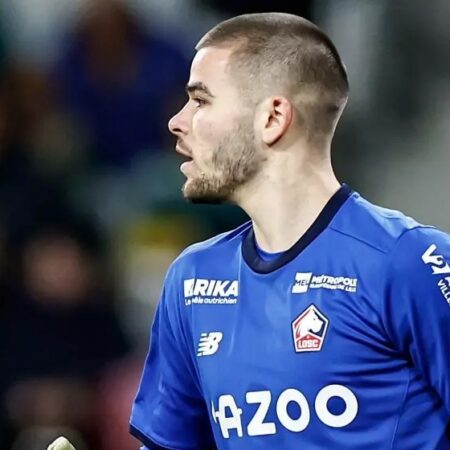 PSG Apresenta Proposta Inicial por Lucas Chevalier do Lille