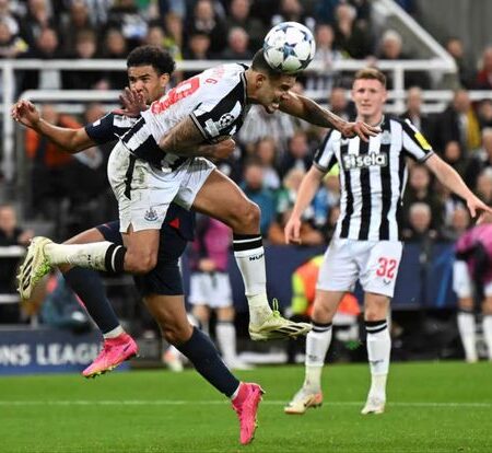 Aberto à Mudança: Avançado da Premier League Pondera Juntar-se ao Newcastle Após Recusas