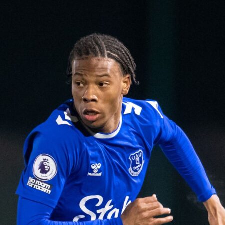 Strasbourg Garante Contratação de Ishé Samuel-Smith do Chelsea