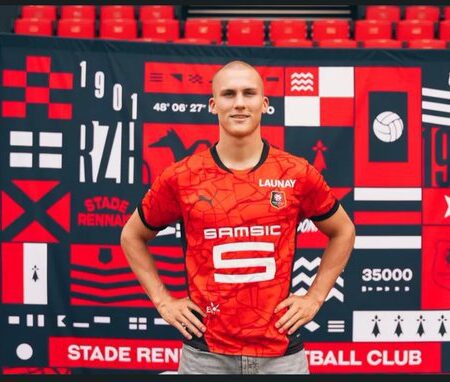 Oficial: Génova Contrata Leo Østigård do Rennes por Empréstimo