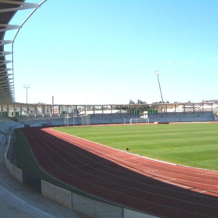 Estádio Municipal de Rio Maior Preparado para o Início do Campeonato
