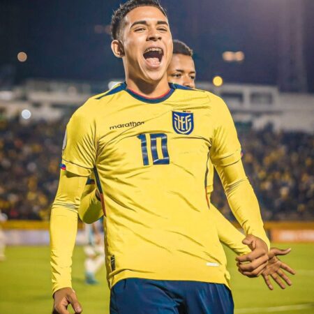 Kendry Paéz: A Promessa do Chelsea que Pode Superar Messi e Neymar, Segundo Carlos Tenorio