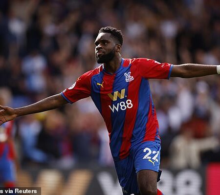 Crystal Palace Avança Decisivamente por Craque do Girona Após Negociações com Edouard