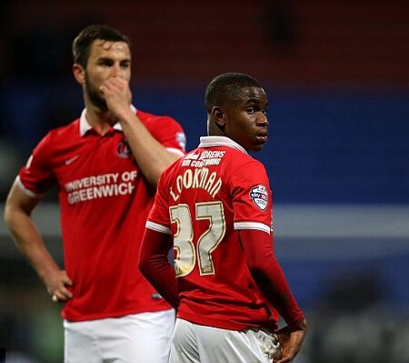 Arsenal em Busca de um Reforço Chave: Lookman Supera Simons?