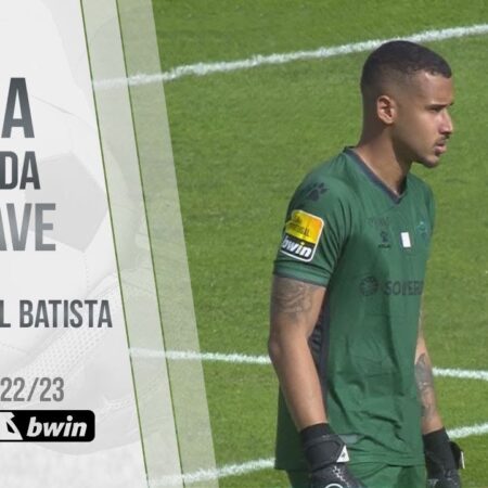 Guarda-Redes Gabriel Batista do Santa Clara Renova Contrato e Atinge Marco Importante