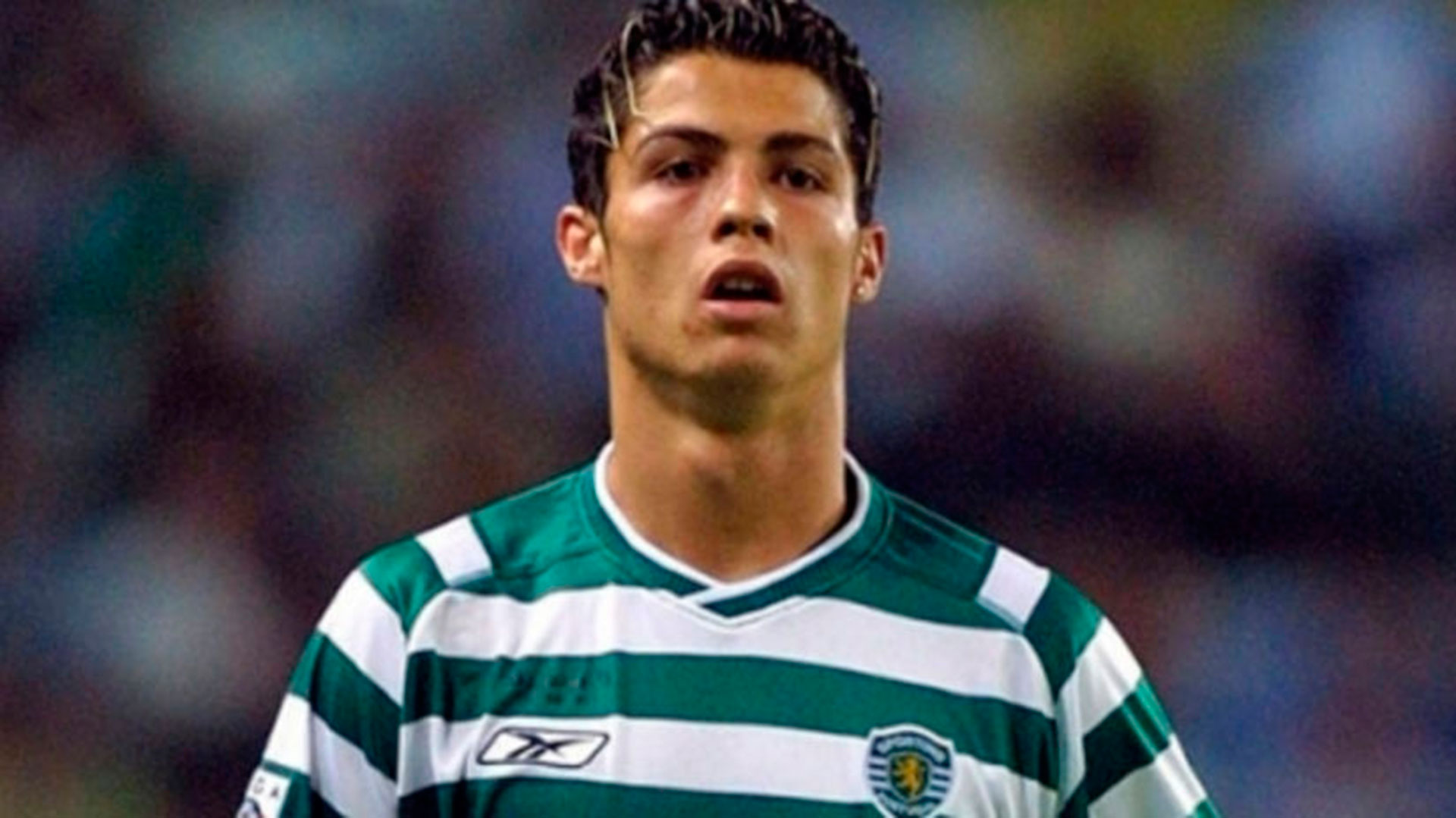 Preview Estátua de Cristiano Ronaldo Equipada para Receber o Sporting