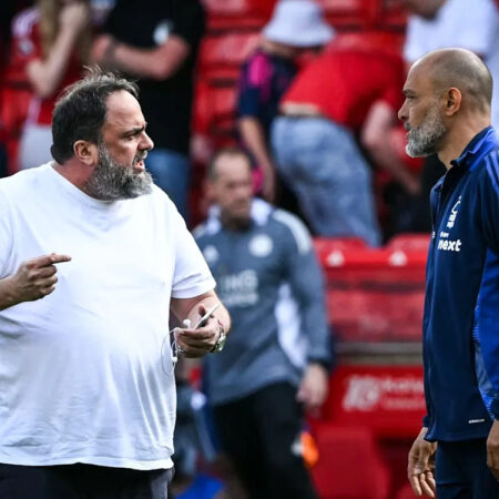 Nottingham Forest: Tensão com Marinakis abre portas à substituição de Nuno por “lenda”