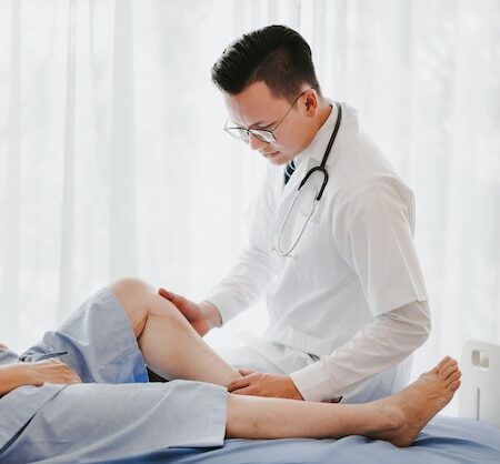 A Contratação de Julio Enciso por BlueCo e Estrasburgo Em Suspenso Devido a Exames Médicos ao Joelho