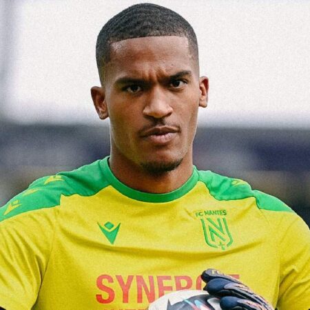 Alban Lafont opta pela seleção da Costa do Marfim