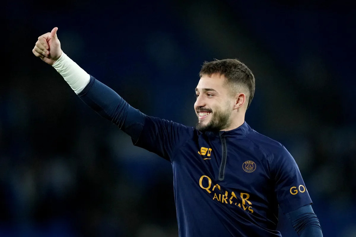 Preview Arnau Tenas Completa Transferência para o Villarreal: Do PSG à La Liga