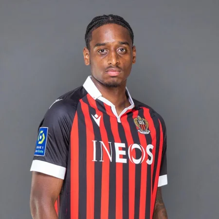 Pablo Rosario integrado no treino do FC Porto, possível estreia no clássico contra o Sporting