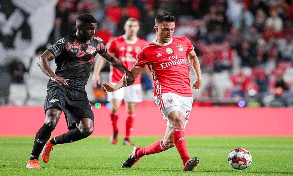 Preview Moreirense pode assumir a liderança isolada da I Liga antes do clássico