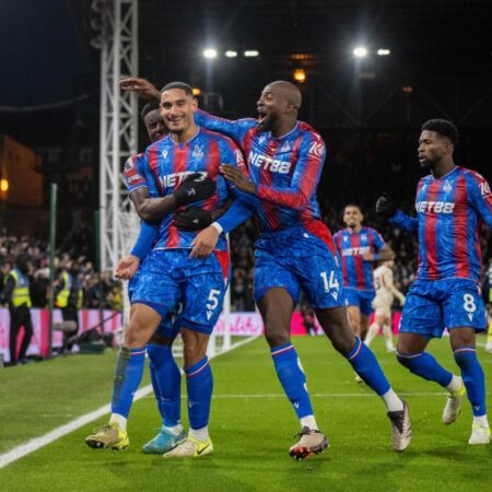 Crystal Palace Perto de Acordo por Promissor Jovem Talento