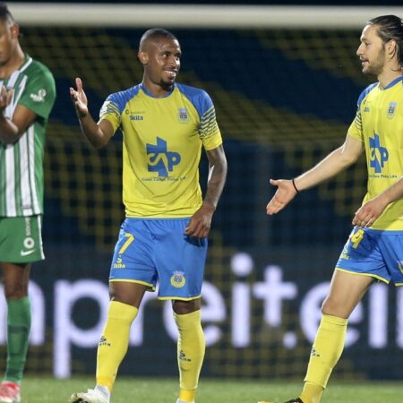 Arouca Confirma Contratação de Espen van Ee