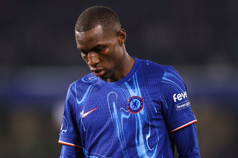 Preview Chelsea em Contactos por Avançado “Poderoso” Enquanto o Futuro de Jackson É Incerto