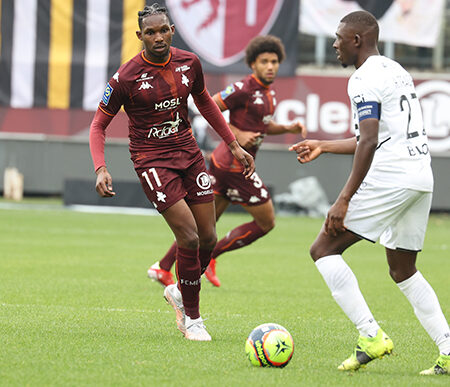 FC Metz Reforça Defesa com a Chegada de Fado Ballo-Touré